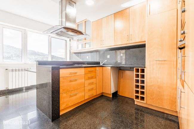 Fabuloso Apartamento T3 com fantástica vistas na Costa - Guimarães-4