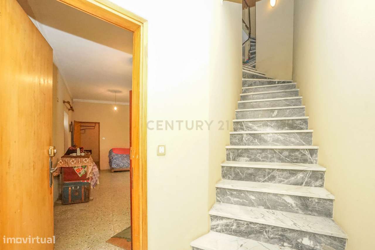 Moradia T4 - C/ terreno - Grande imagem: 5/41