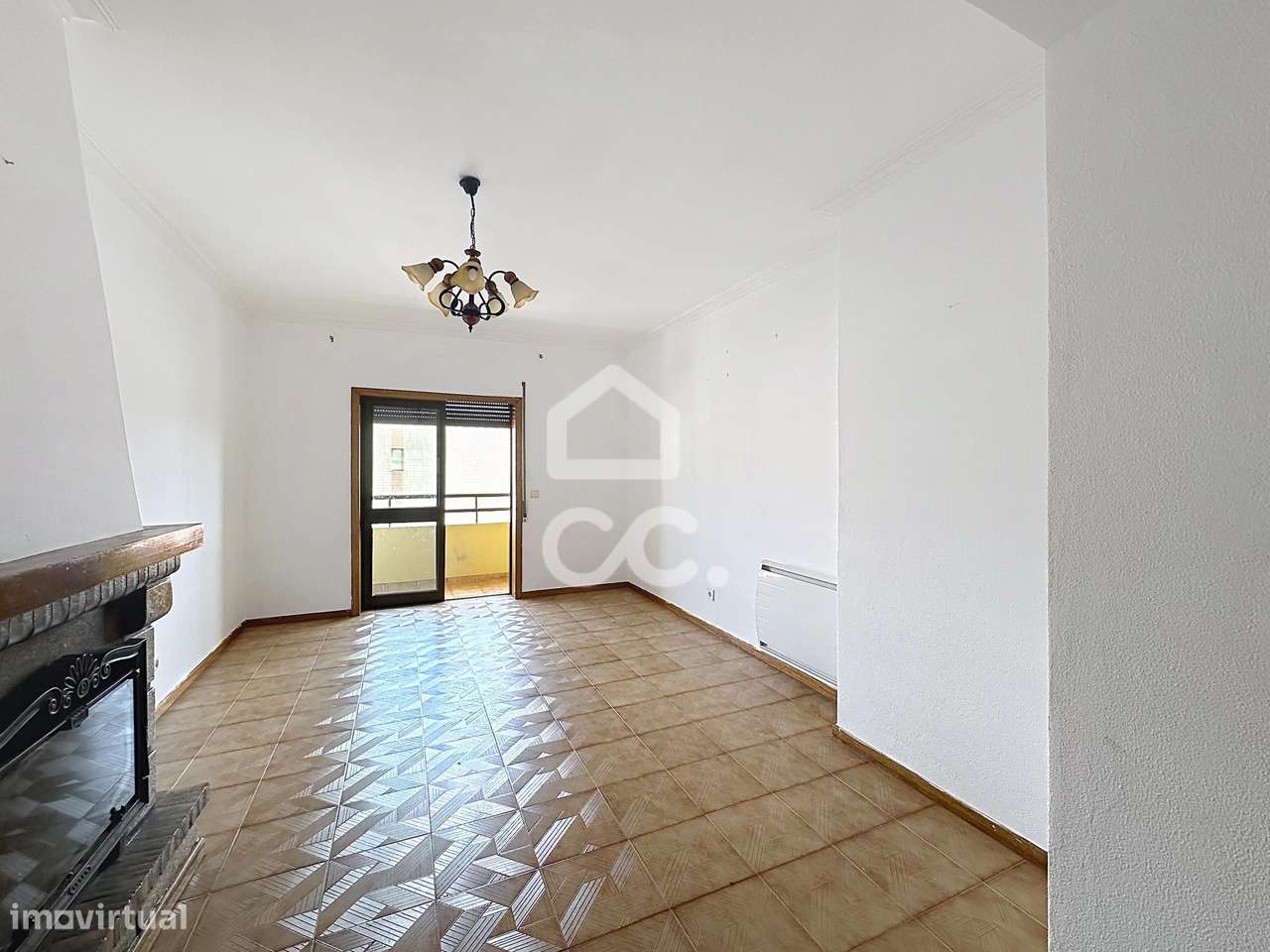 Apartamento T2 Ideal para Habitação Própria ou Rentabilização-7