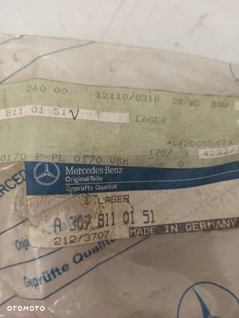 UCHWYT LUSTERKA MERCEDES UNIMOG A3818110007 ASO - 3