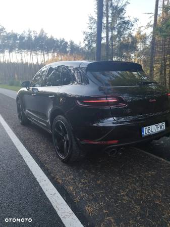 Porsche Macan Turbo - 18