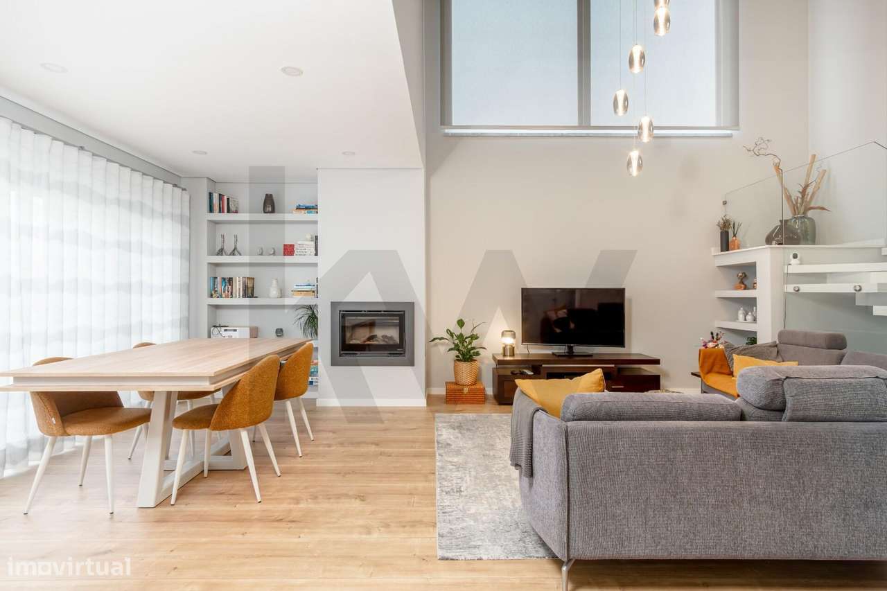 Moradia T4 + 4 Moderna em Palhais – Conforto, Tecnologia e Qualidade d - Grande imagem: 4/51