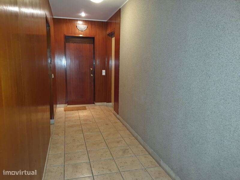 Apartamento T2 em Fânzeres - Gondomar - Grande imagem: 2/16