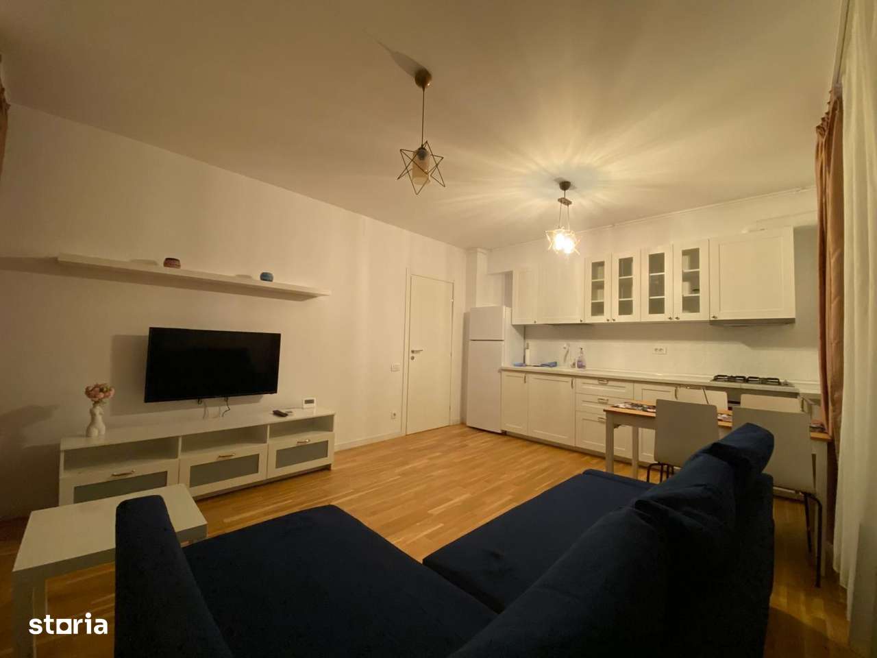 Complex Central  2 cam dec, mobilat, utilat, parcare - Imagine principală: 2/20