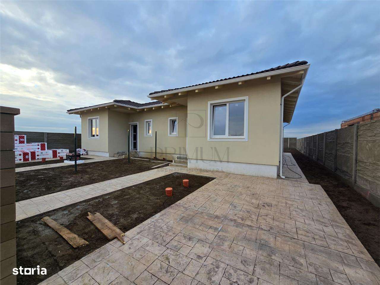 Duplex pe parter - zona buna - posibilitate alegere finisaje - Imagine principală: 4/15