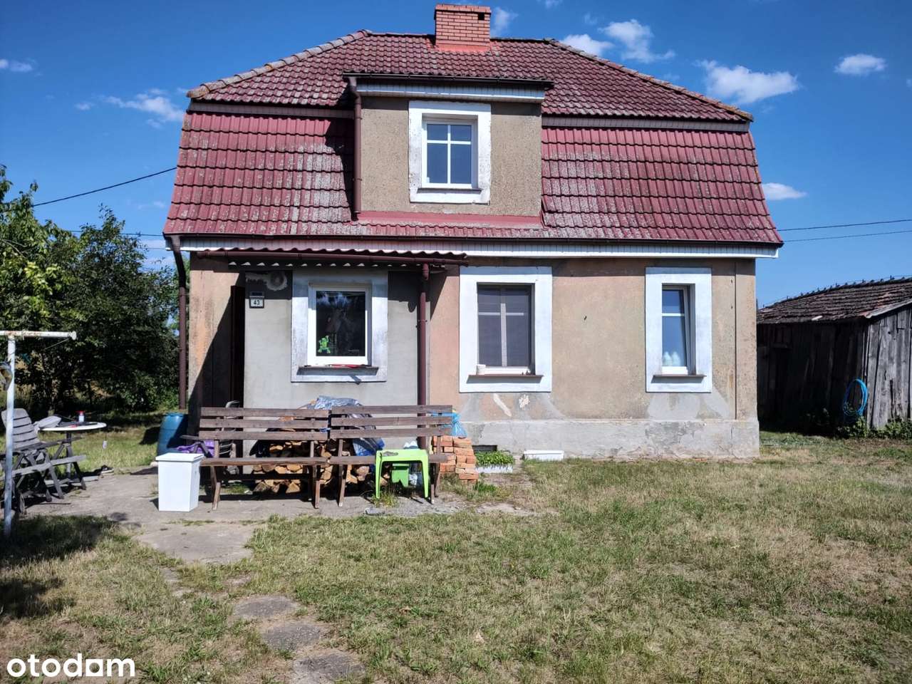 Przytulny dom wolnostojący z dużą działką w malowniczej wsi Trzcinna