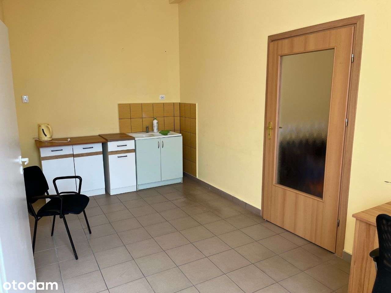 Magazyn z biurem i zapleczem socjalnym - Pełny obrazek: 4/7