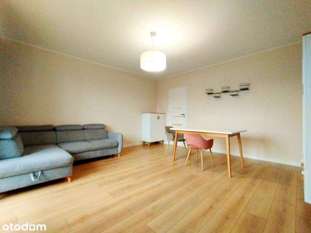 Nowoczesne mieszkanie z pięknym widokiem i meblami w cenie - Pełny obrazek: 3/10