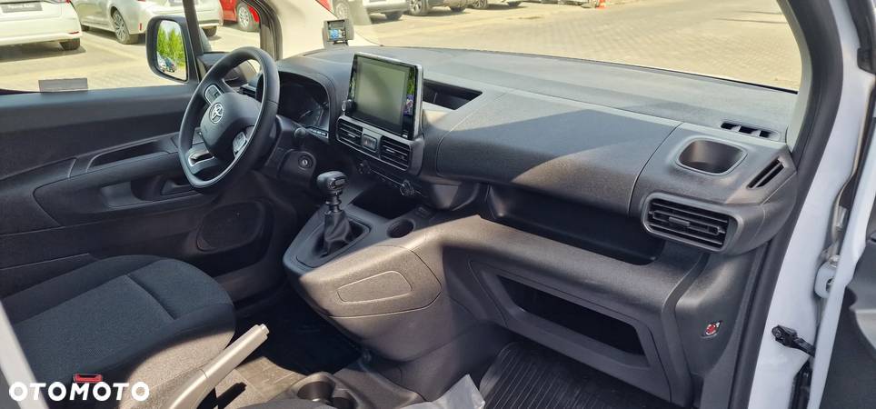 Toyota Proace City - 14