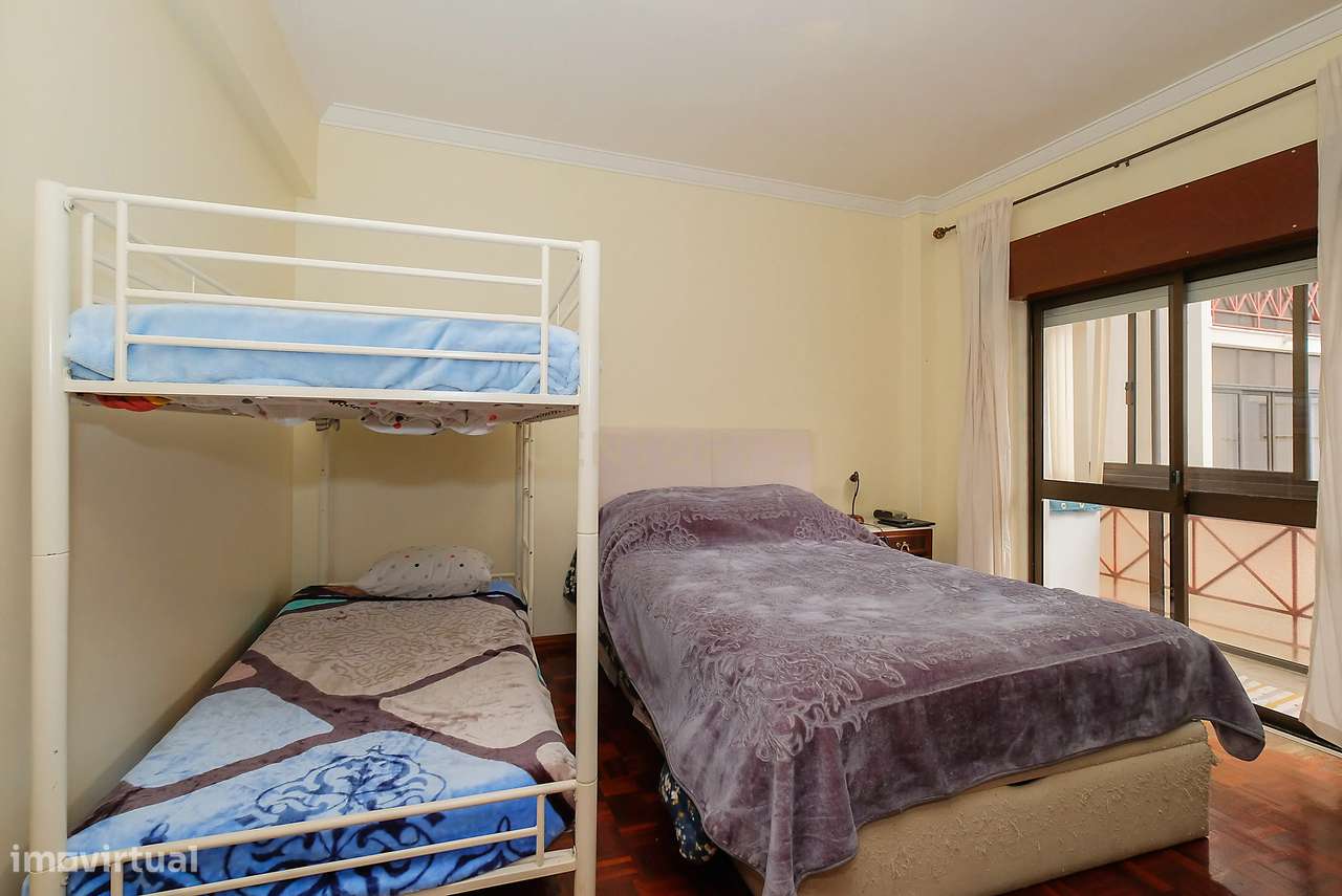 Apartamento T4 na Amora, Seixal-19