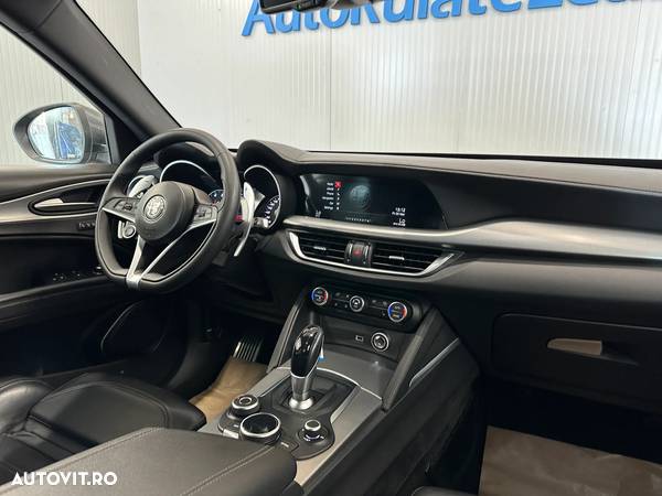 Alfa Romeo Stelvio 2.0 Turbo AWD AT8 Super - 8
