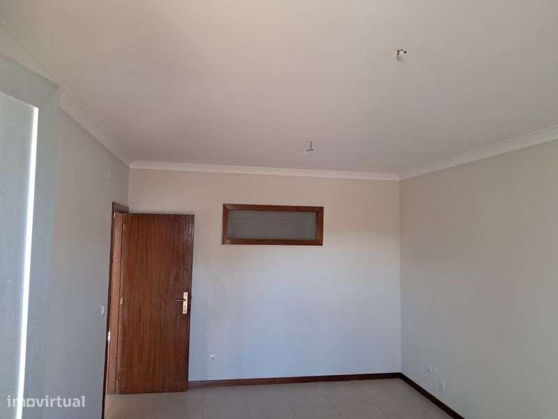 Arrendamento Andar-moradia T3 - Grande imagem: 2/7