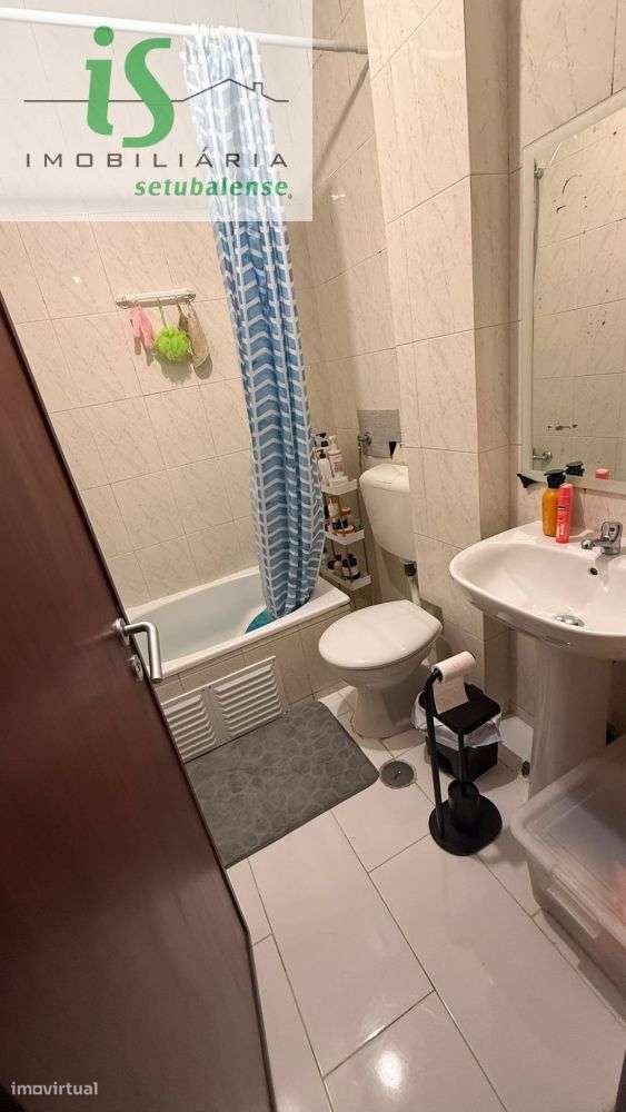 APARTAMENTO T1 NO BONFIM EM SETÚBAL-8