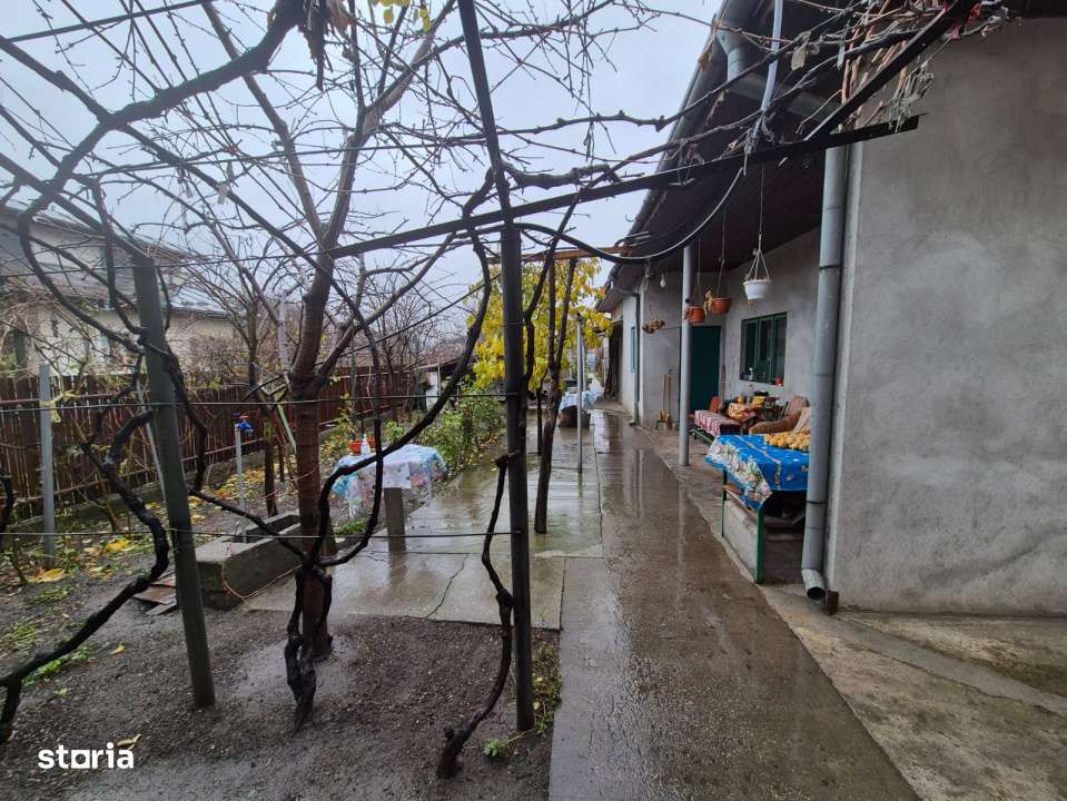 Casa-vila de vanzare in Alexandria teren 1050 mp pretabil comercial - Imagine principală: 4/7