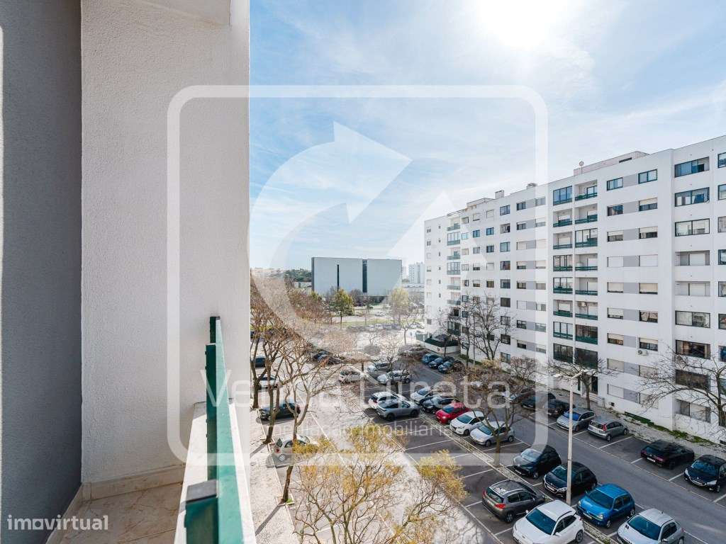 Apartamento T3 com estacionamento - Fidalguinhos, Barreiro-29