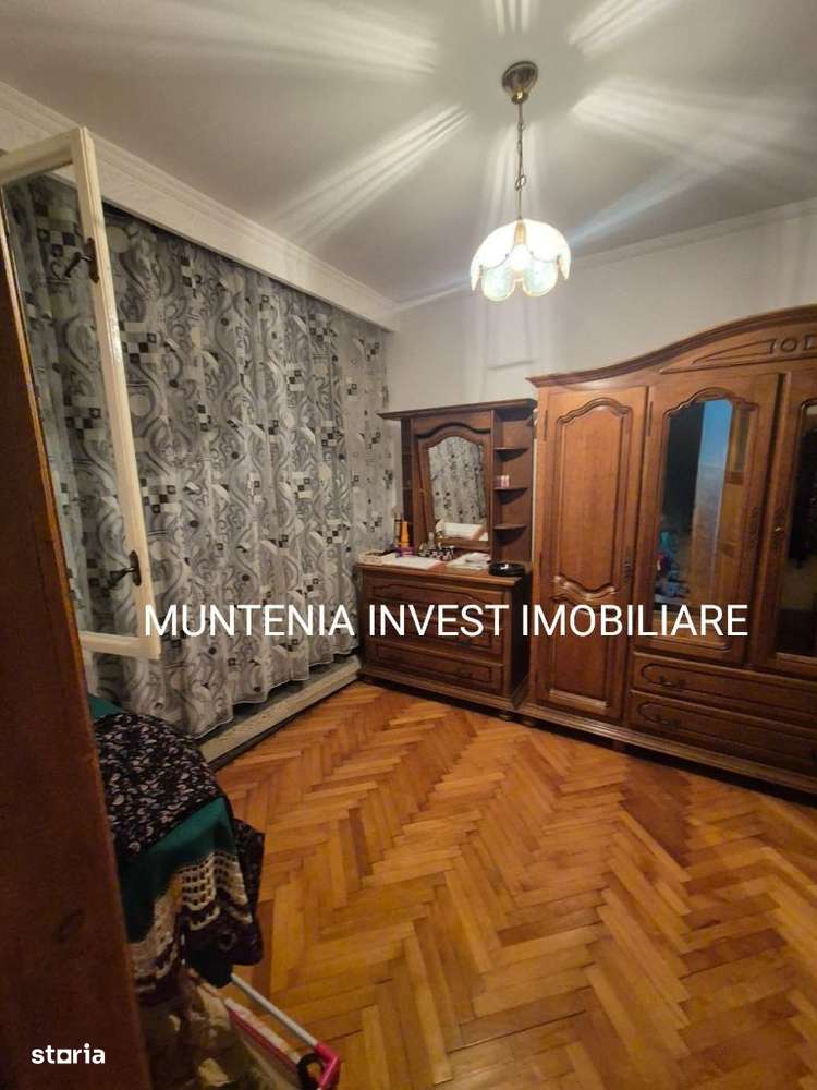 Casa D+P+I+M, teren 350 mp. Exercitiu - Imagine principală: 5/16