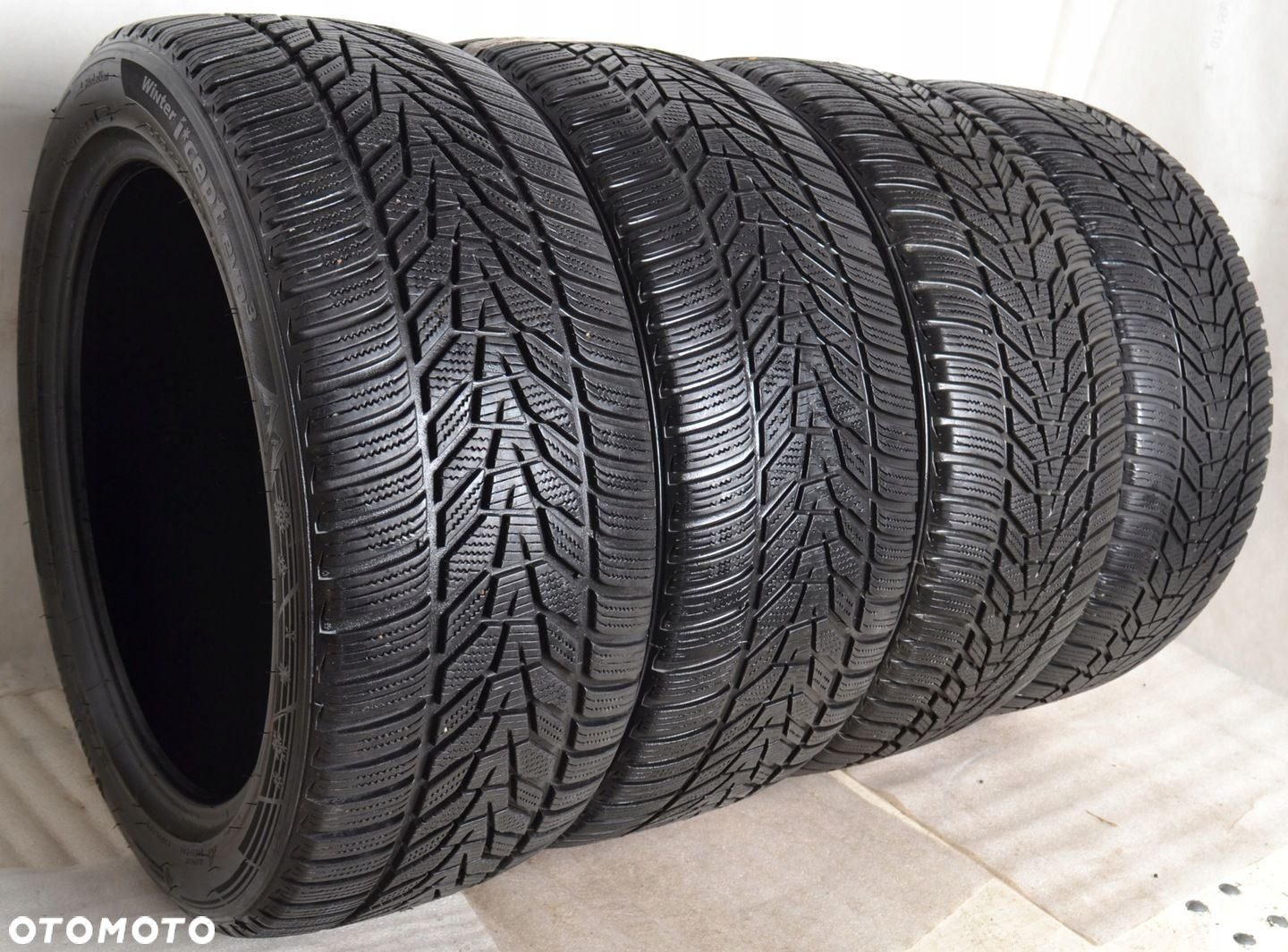 Hankook Winter icept evo3 W330 4x 245/45/18 100 V - 3