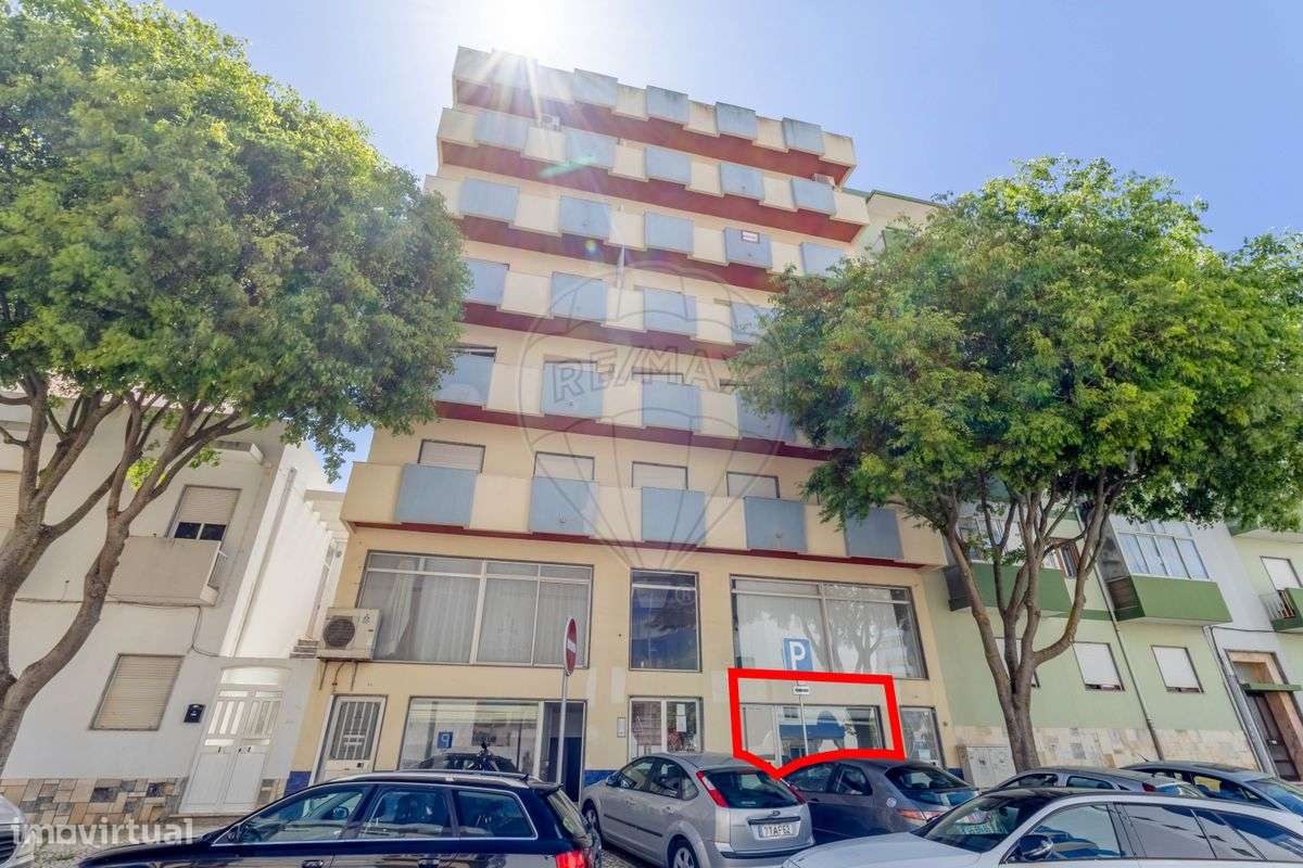 Loja  para arrendamento - Grande imagem: 2/8