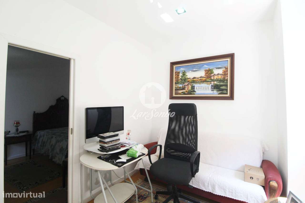 Andar Moradia T1 em Valbom, próximo a Gramido-3