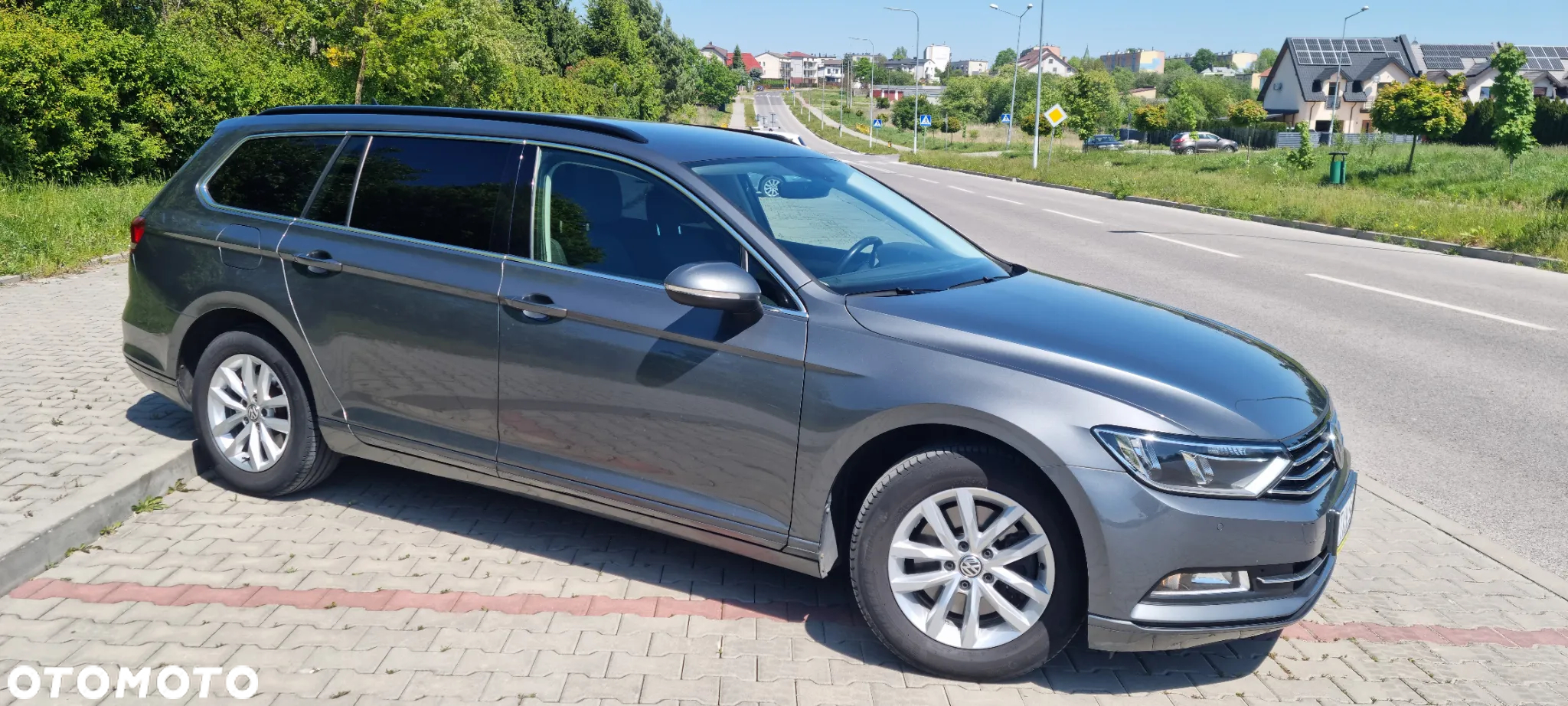 Volkswagen Passat Variant 1.6 TDI (BlueMotion Technology) DSG Comfortline - 20