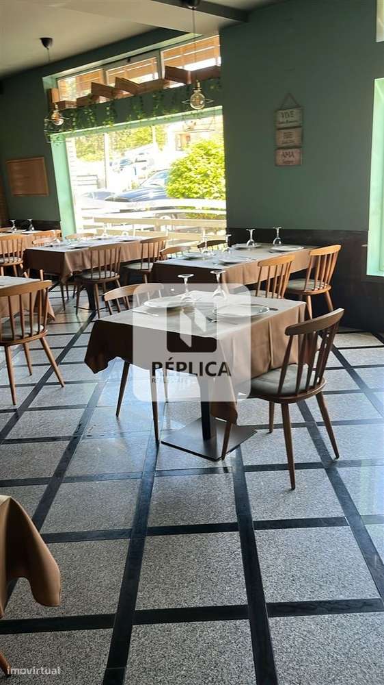 Restaurante Renovado com Espaço Generoso - Grande imagem: 5/14