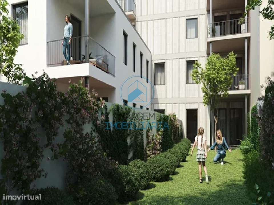 T2+1 c/32m2 terraço + varanda, estacion.duplo + arrumo-24