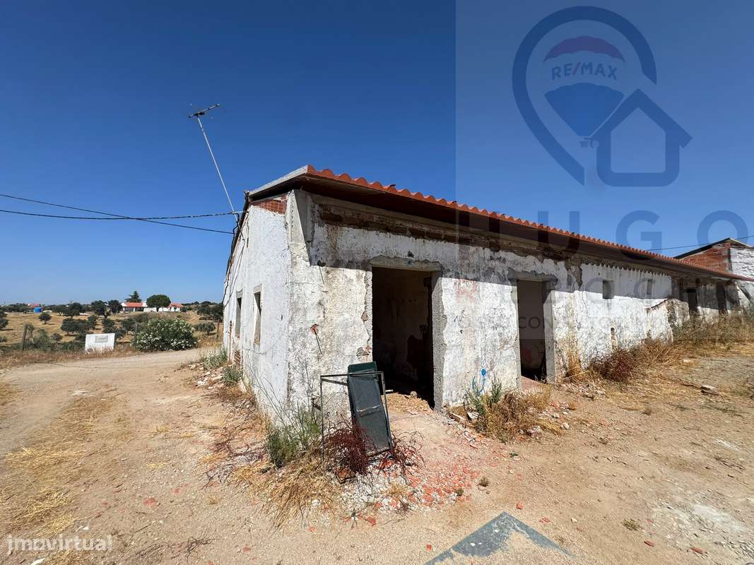 Quinta com 3000m² em Nossa Senhora de Machede-23