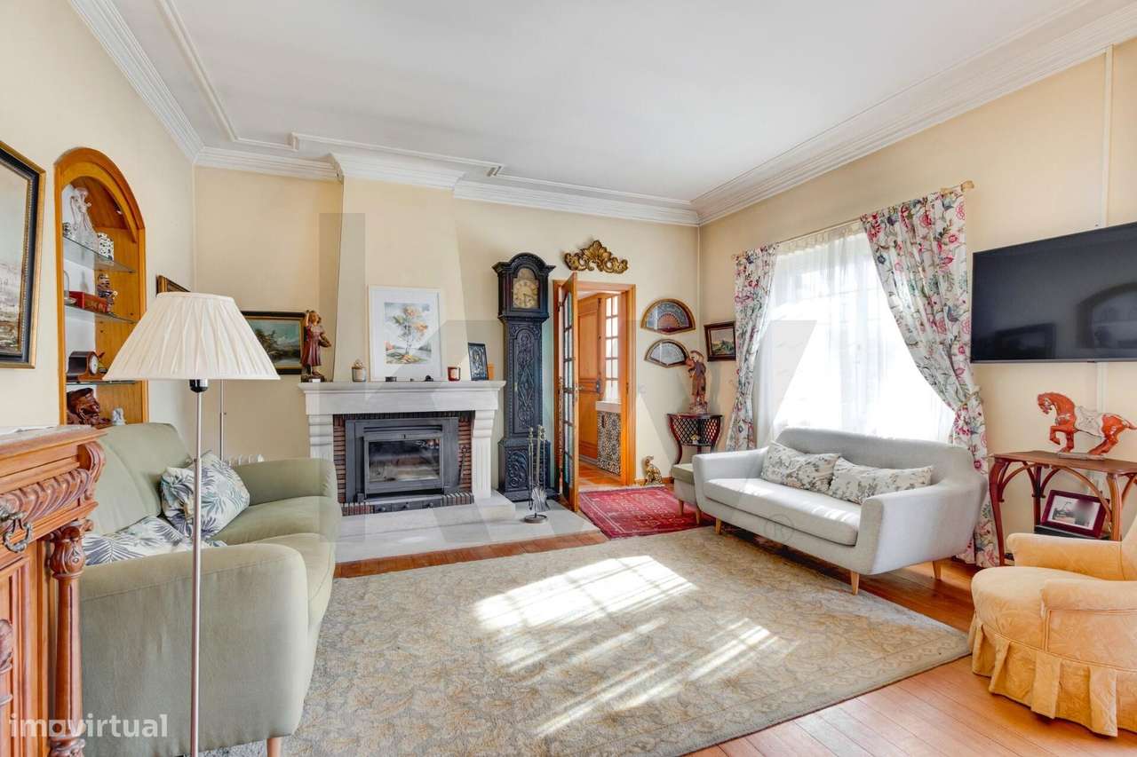 QUINTA COM MORADIAS IMPLANTADAS EM LOTE DE 6.145M2 | CASCAIS - Grande imagem: 4/60