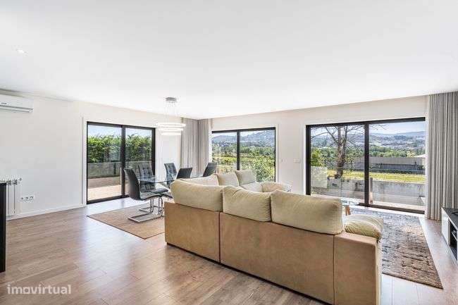 Moradia T4 com 2 Suites em Dume - Braga-6