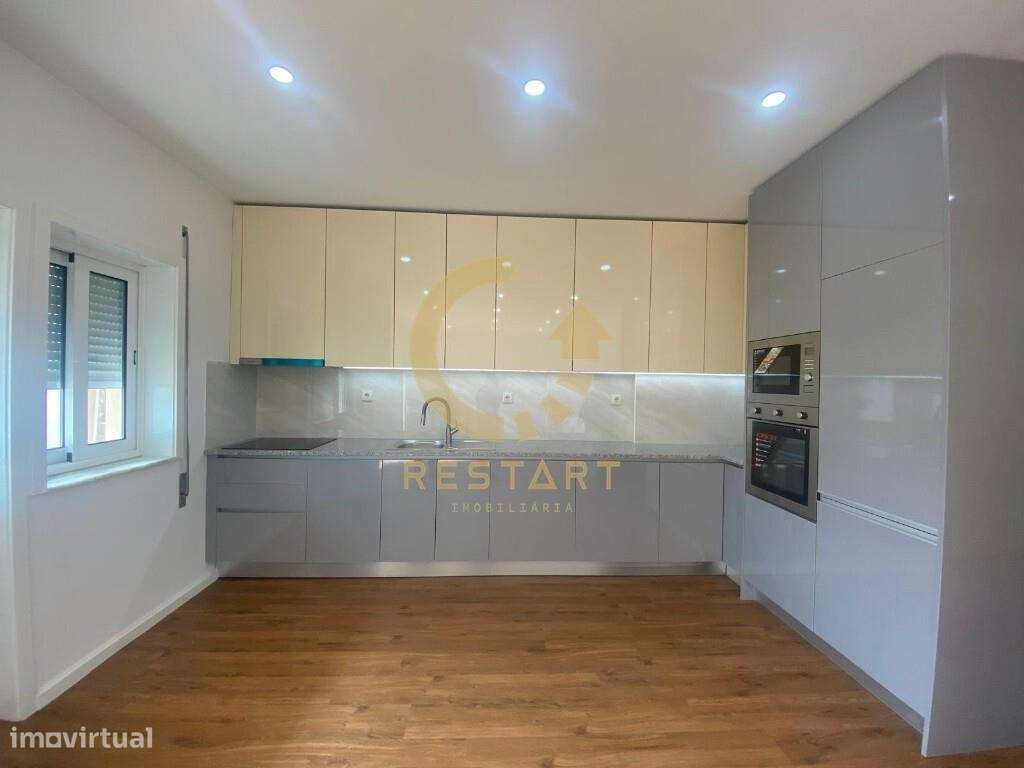 T3 em Águas Santas com 3 frentes, totalmente renovado com muita lumino-2