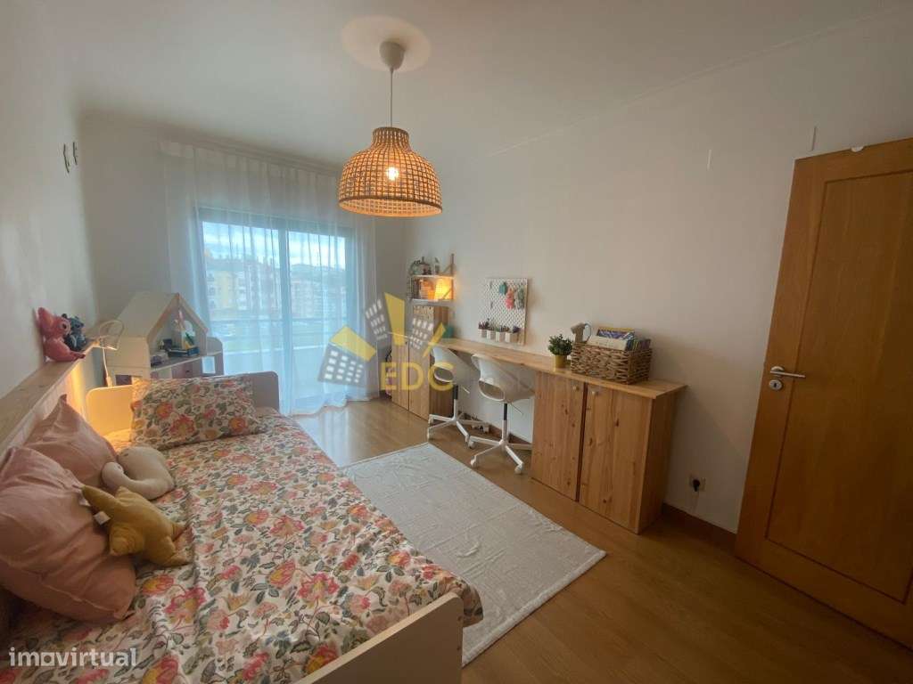 Apartamento Duplex T2+1 com Parqueamento, Arrecadação e Varanda | E...-27