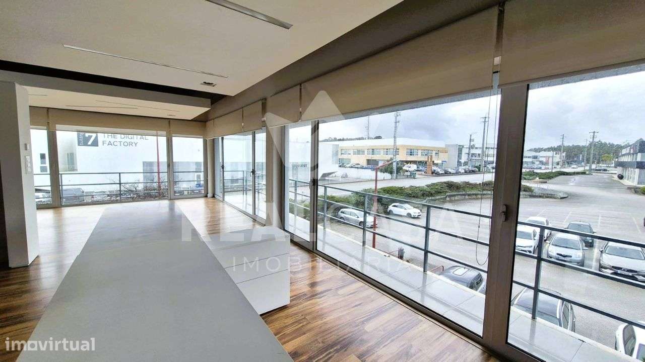 ESCRITÓRIO PARA ARRENDAMENTO - Grande imagem: 3/17