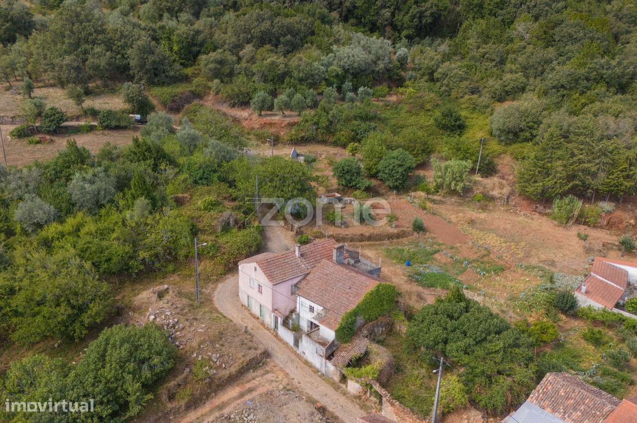 Moradia T2+2 | Garagem | Alvaiázere | Ao abrigo do Simplex-36