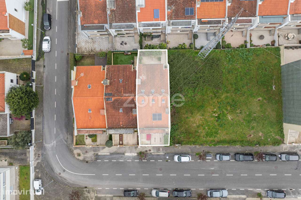 Moradia T4 com Suíte em Dume-31
