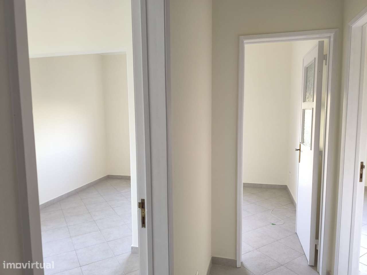 Arrendo T1/ T2, a 10min dos barcos do Barreiro e 30 min de Lisboa - Grande imagem: 5/15