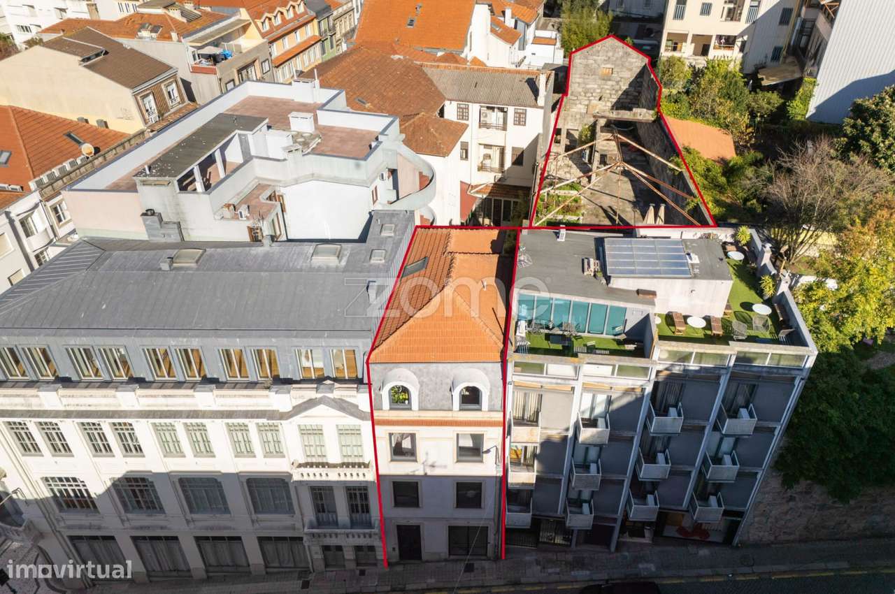 Prédio com projeto aprovado composto por 2 artigos no centro do Porto - Grande imagem: 3/55