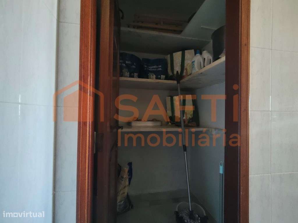 APARTAMENTO T2 MAIS ARRECADAÇÃO.-16