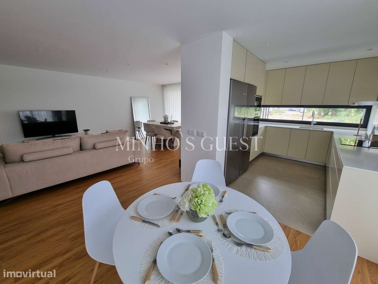 Moradia em Banda c/ 3 Suites e Logradouro - Braga-25