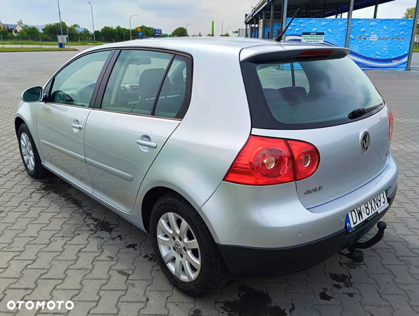 Volkswagen Golf 2.0 TDI DPF Comfortline - 3