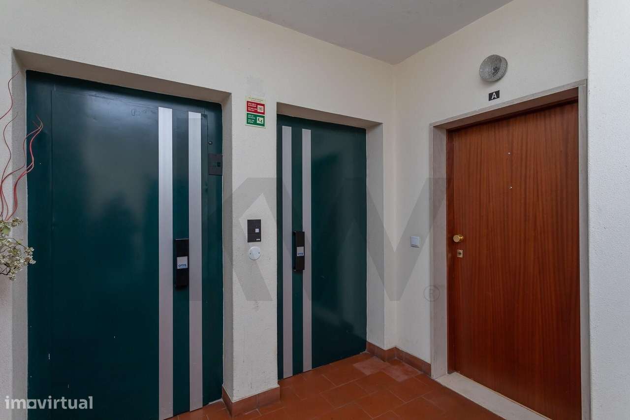 T3 com 115 m2 | Lugar de Garagem | Arrecadação | São Marcos-25