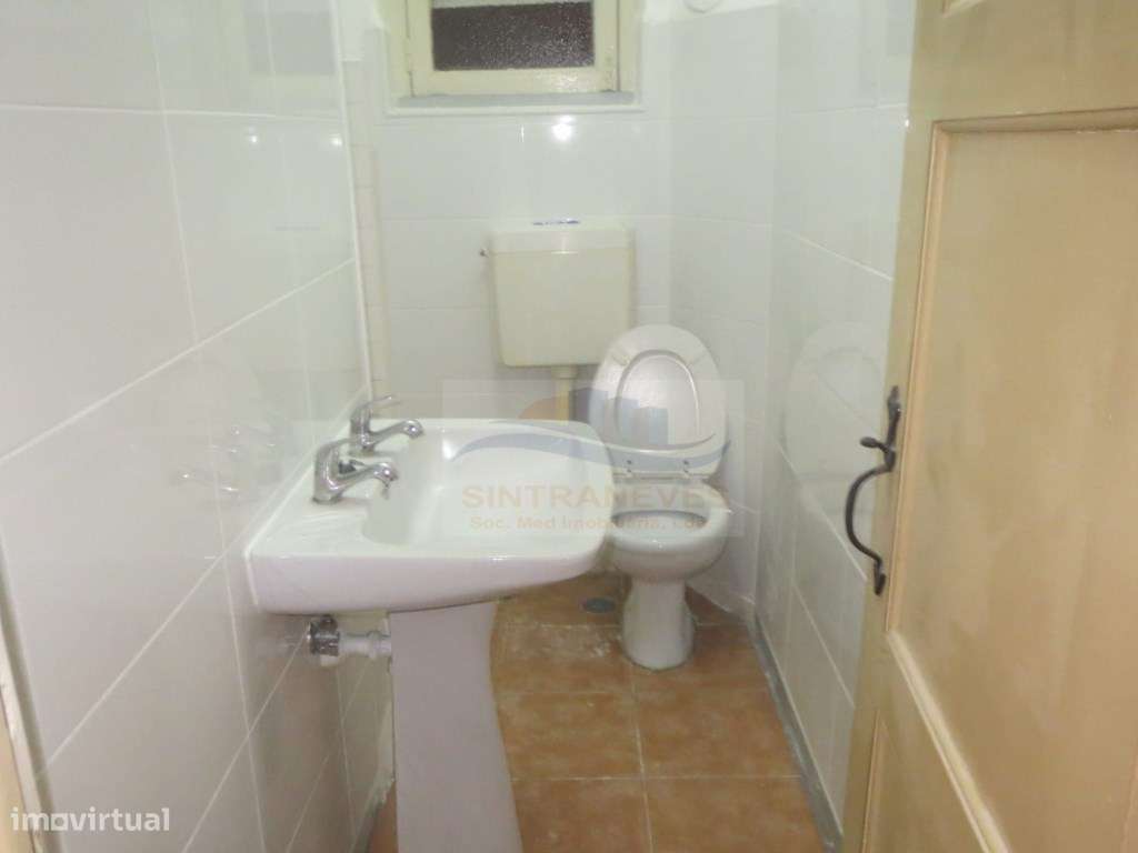 Excelente Oportunidade de Investimento - Apartamento T2 Arrendado - Grande imagem: 4/12