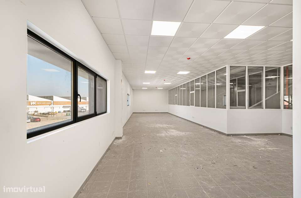 Armazém à venda , Quinta de Matos-13