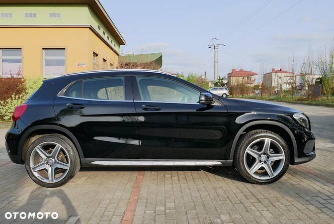 Mercedes-Benz GLA 200 7G-DCT AMG Line - 5