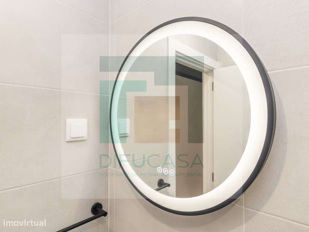 Apartamento T3 Central no Feijó-26