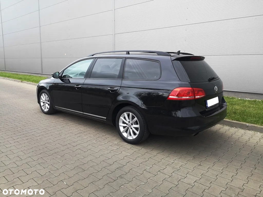 Volkswagen Passat 1.6 TDI Comfortline - 10