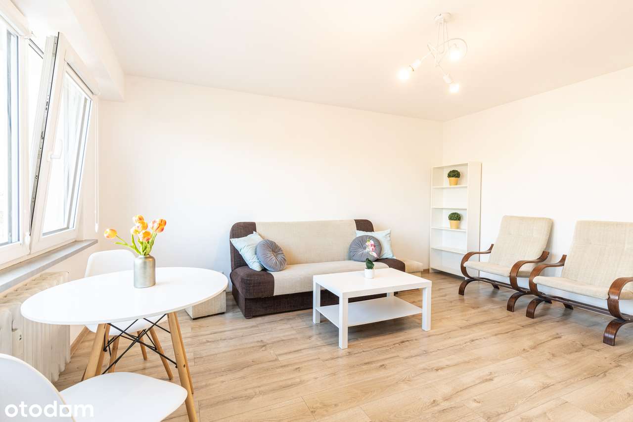 2-pokojowe mieszkanie w centrum z widokiem, parking ul. Smętka - Pełny obrazek: 3/12