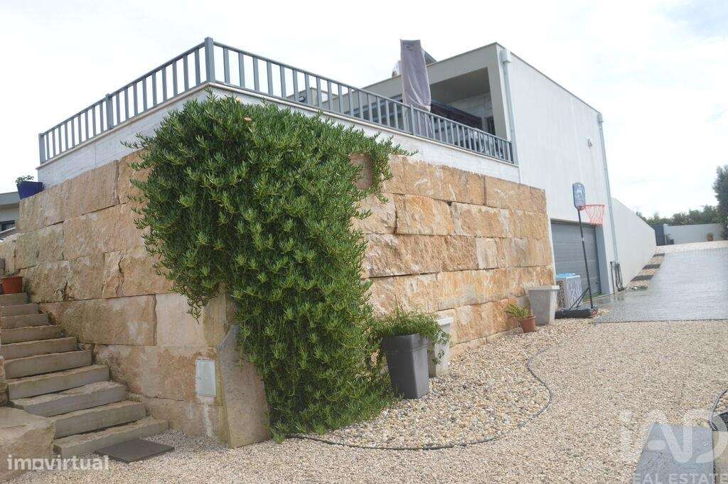 Casa / Villa T3 em Carvalhal Benfeito de 271,00 m2 - Grande imagem: 4/26