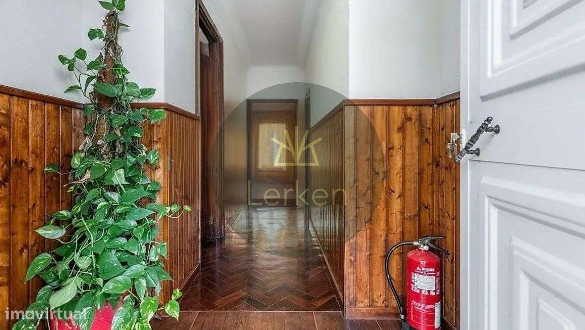 No coração do Gerês Moradia T4 com Jardim e Potencial para turismo-19
