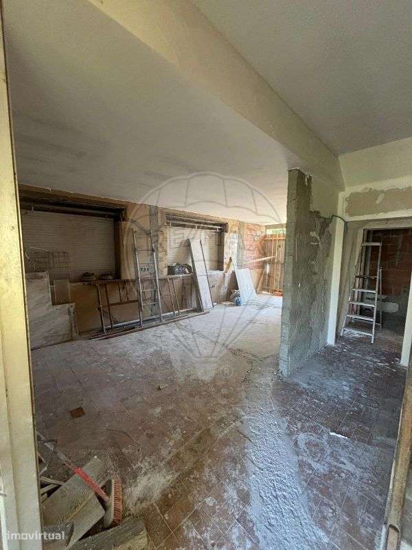 Moradia T4 para venda - Grande imagem: 2/21