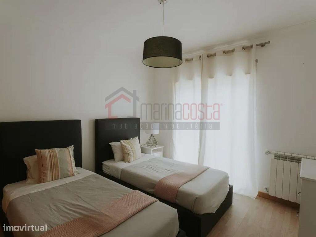 Moradia T3 com Garagem e Logradouro na Atouguia da Baleia-14